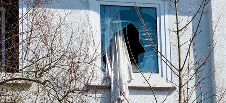 Storm Window Installation Contractors in Tarpon Springs, FL
