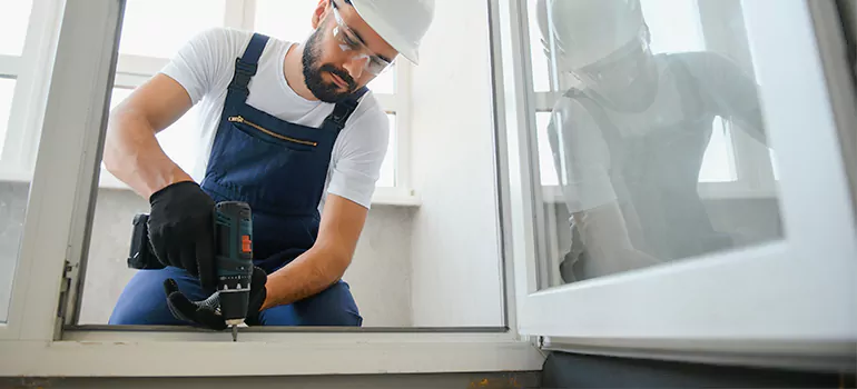Replace Broken Window Pane in Tarpon Springs, FL