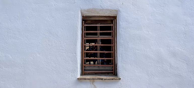 Residential Accordion Door Repair in Tarpon Springs, FL